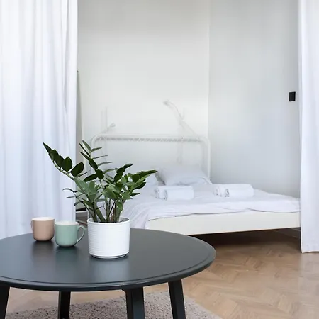 Rentplanet - Polna شقة بوزنان